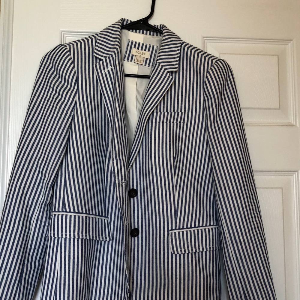 PREPPY: Pinstriped J. Crew blazer